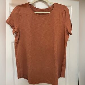 Women’s Lululemon Tee Shirt